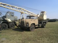 1280px-Crane_truck_KS-2561K_on_Zil-130_base.jpg